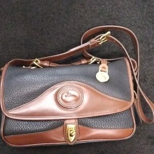 Elegant Black and Brown Leather Shoulder Bag